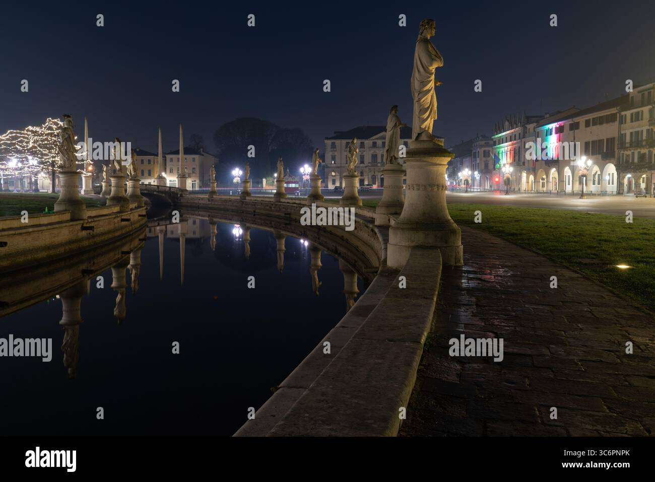 Prato della Valle Square à Padoue (Padoue), Italie Banque D'Images