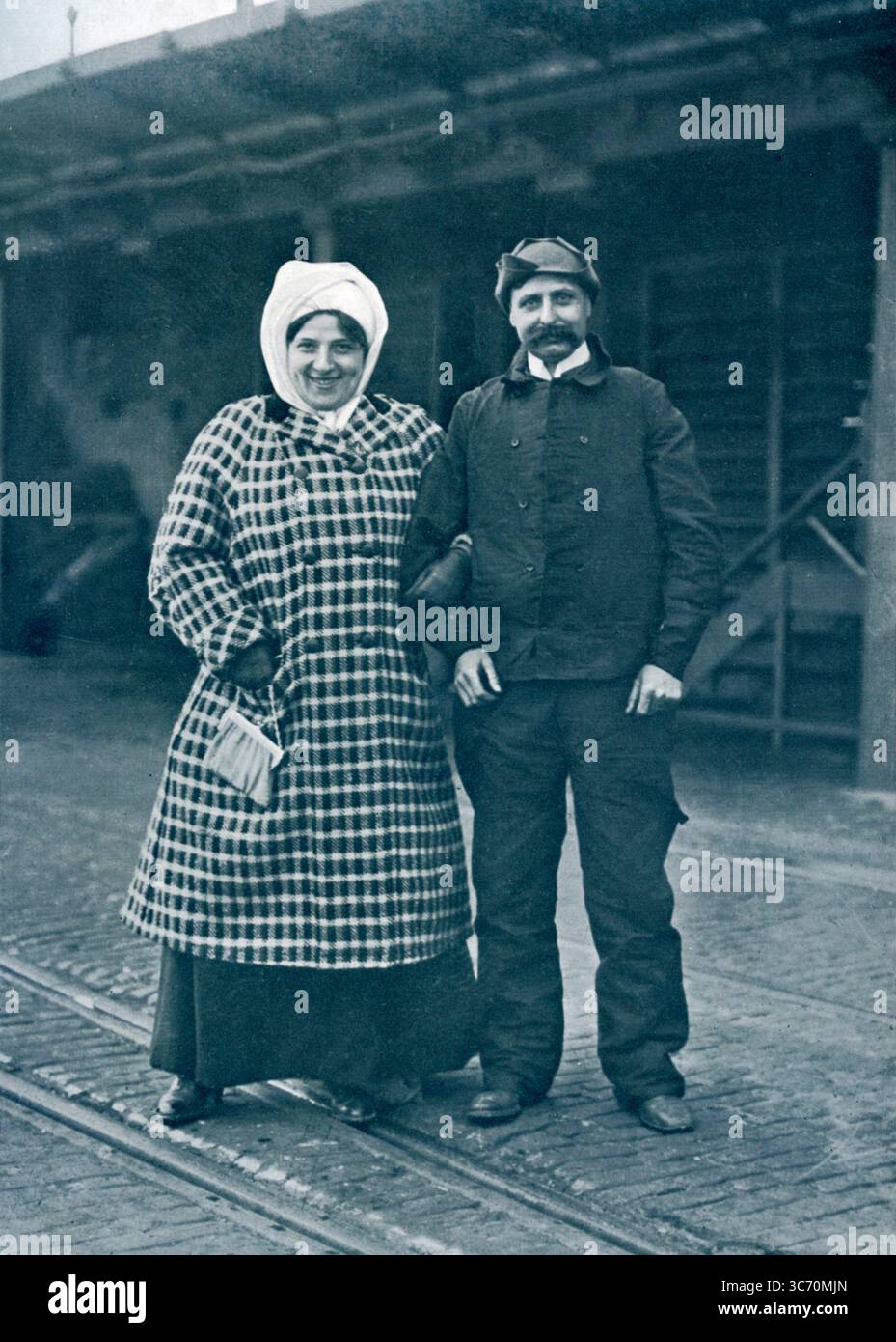 Le Cross-Channel Flight 1909 après le vol M et Mme Blériot à Douvres Banque D'Images