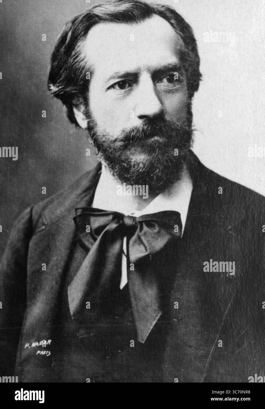 Frédéric Auguste Bartholdi Frédéric Auguste Bartholdi (2 août 1834 - 4 octobre 1904) est un sculpteur français, également connu sous le nom d'Amilcar Hasenfratz. Il se rend à Paris pour poursuivre ses études en architecture et en peinture. Puis il a fait un long voyage en Egypte et au Yémen, où il a entendu parler du projet de Suez et est revenu dans sa ville natale pour devenir architecte. Son premier chef-d'œuvre est le monument du général Rapp à Colmar. L'œuvre pour laquelle il est le plus célèbre est la Statue de la liberté, le site pour lequel il a personnellement choisi comme Port de New York ©2007 TopFoto Banque D'Images