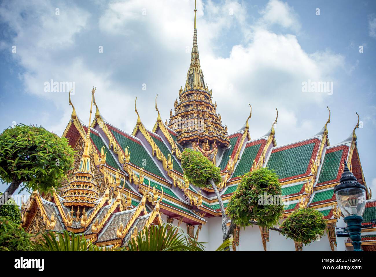 Vue de Dusit Palace dans le complexe du Grand Palais à Bangkok, Thaïlande en plein jour Banque D'Images
