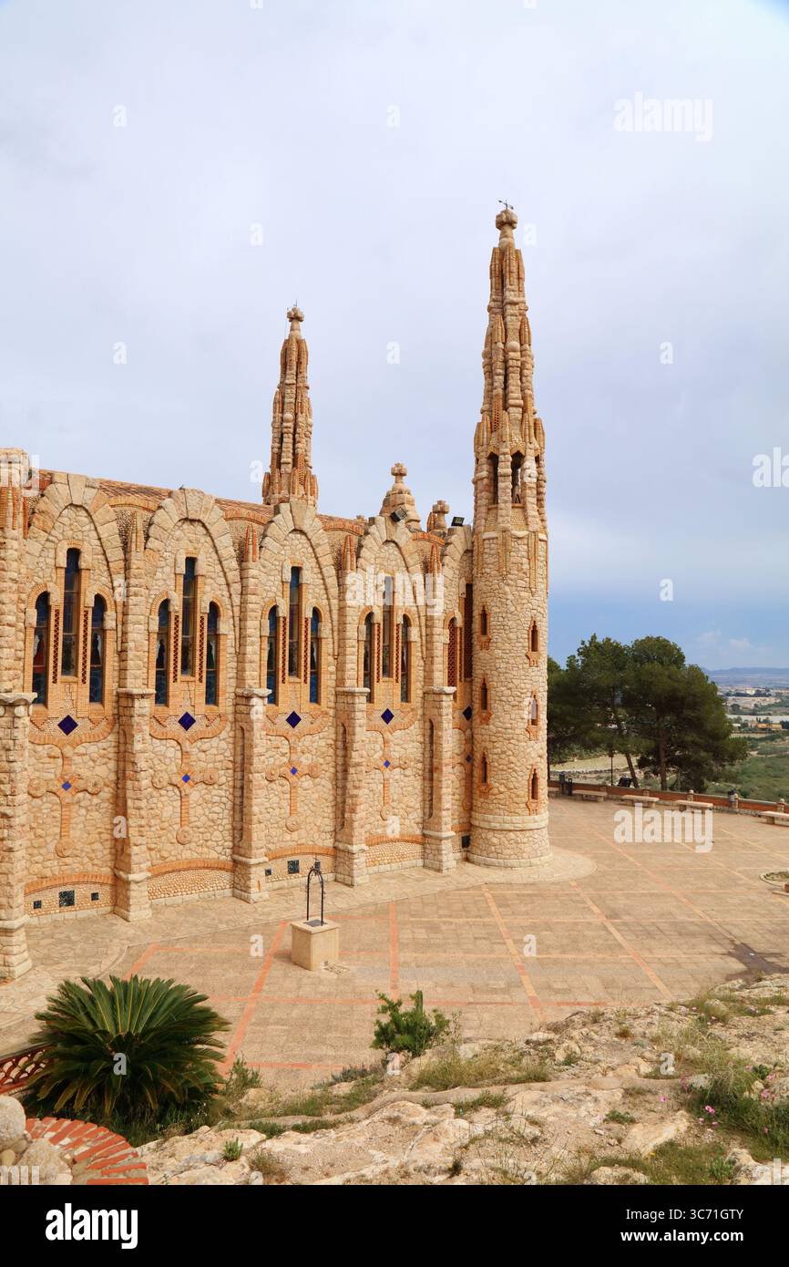 Sanctuaire de Sainte Marie-Madeleine (Santuari de Santa Maria Magdalena). Église catholique à Novelda, Espagne. Monument dans le style Art Nouveau valencien. Banque D'Images