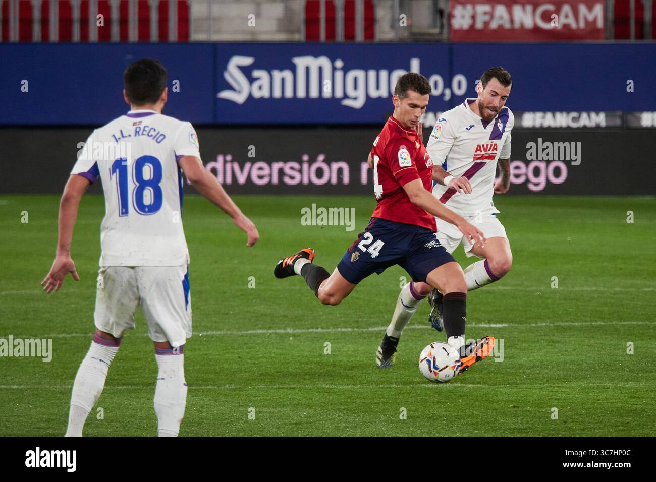 7 février 2021, Pampelune, NAVARRE, ESPAGNE : Lucas Torro de C.A.Osasuna lors de la ligue espagnole, LaLiga, match de football joué entre CA Osasuna contre SD Eibar au stade El Sadar le 7 février 2021 à Pampelune, Navarre, Espagne. (Crédit image : © Eduardo Sanz/AFP7 via ZUMA Wire) Banque D'Images
