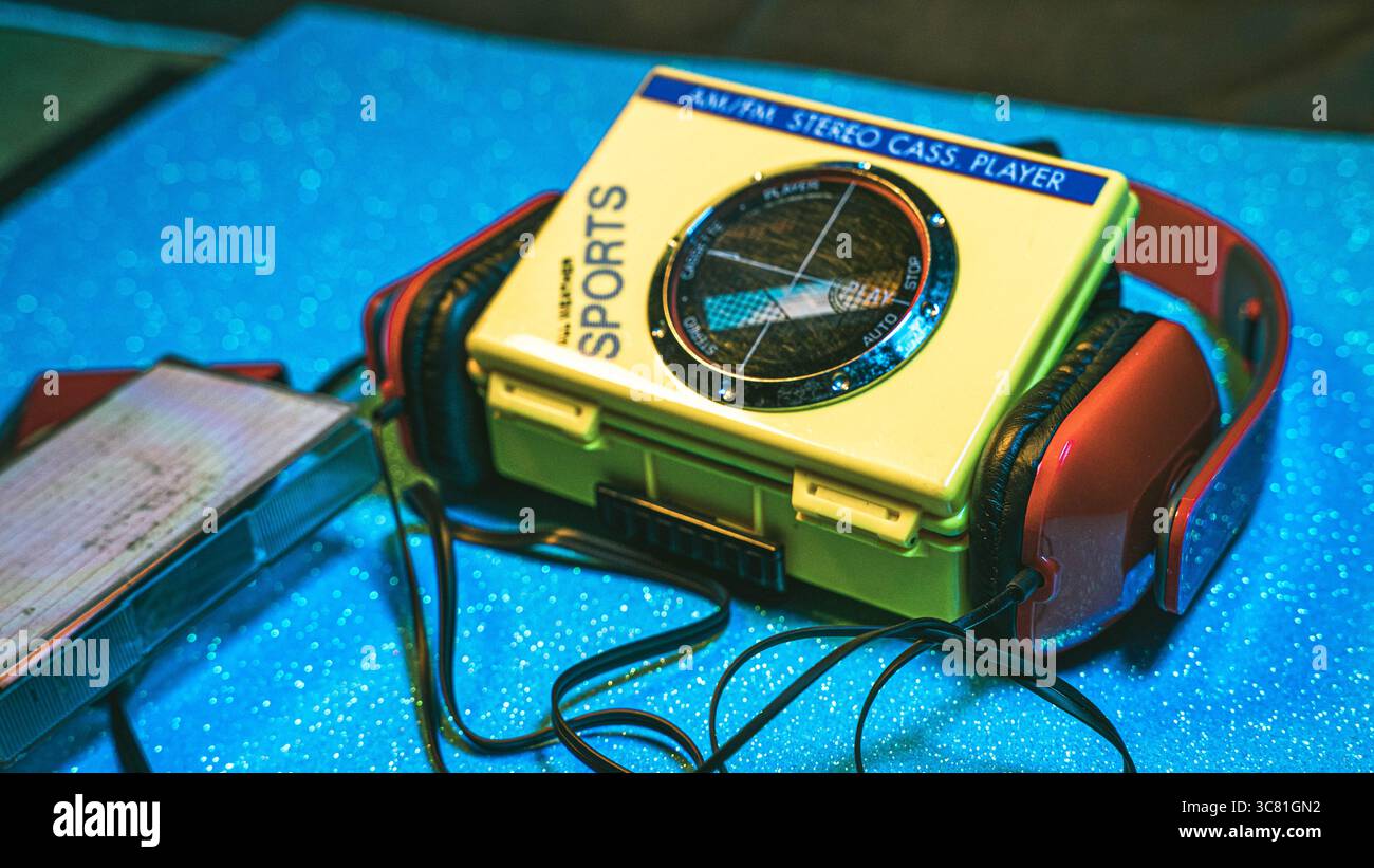 UNISEF Stereo Cassette Player Z-10
