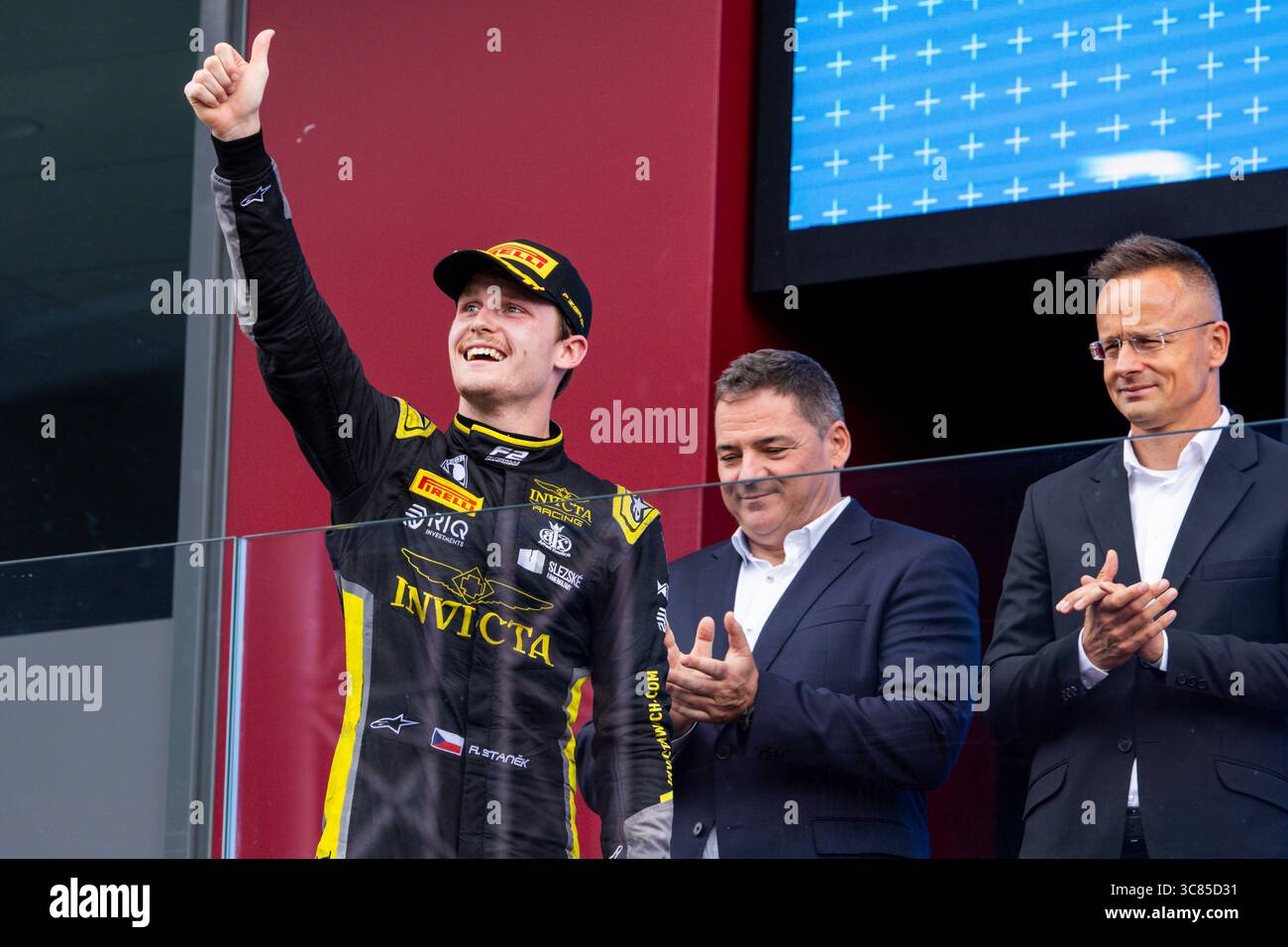 Mogyorod, Hongrie. 03 août 2025. STANEK Roman (CZE), Invicta Racing, Dallara F2 2024, portrait, podium lors de la 10ème manche du Championnat FIA de formule 2 2025 du 1er au 3 août 2025 sur le Hungaroring, à Mogyorod, Hongrie - photo Julien Delfosse/DPPI crédit : DPPI Media/Alamy Live News Banque D'Images