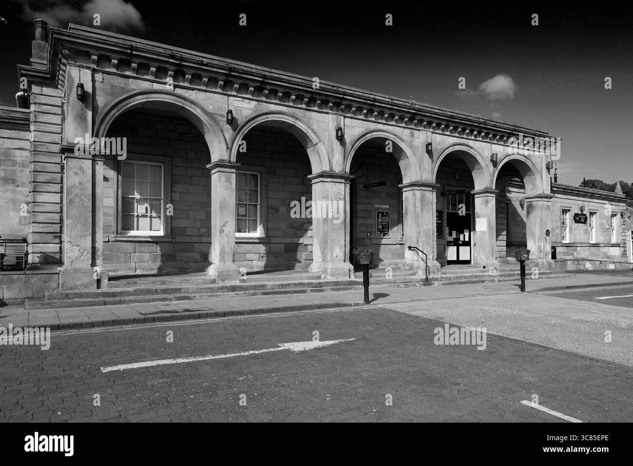 La façade de la gare de Whitby, North Yorkshire, Angleterre Banque D'Images