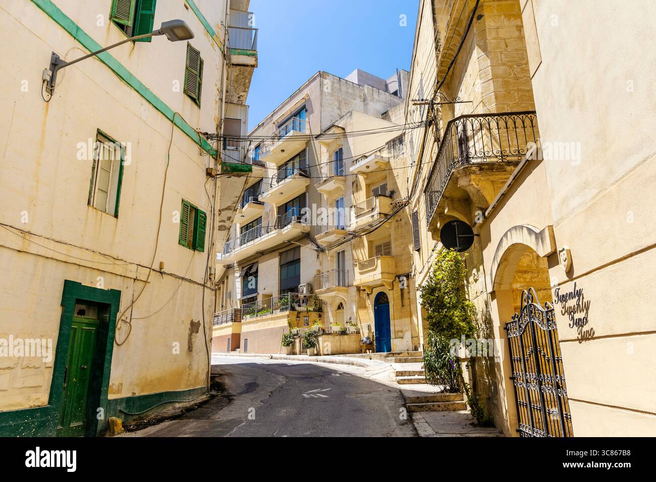 Immeubles à Marsalforn, Gozo, Malte Banque D'Images
