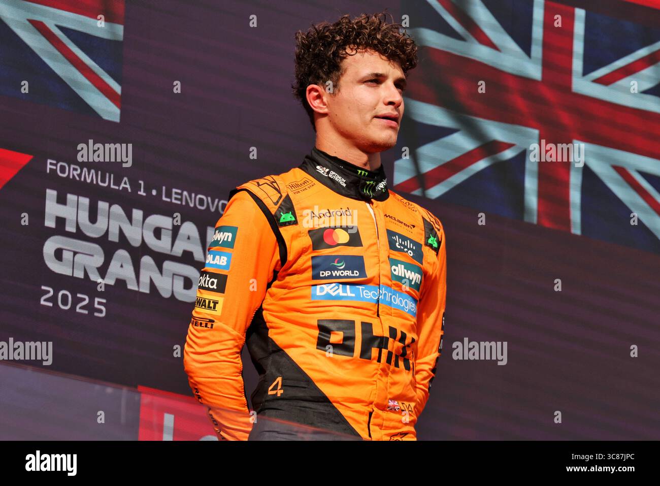 Budapest, Hongrie. 03 août 2025. Lando Norris (GBR) McLaren, vainqueur de la course, célèbre sur le podium. 03.08.2025. Championnat du monde de formule 1, Rd 14, Grand Prix de Hongrie, Budapest, Hongrie, jour de la course. Crédit : James Moy/Alamy Live News Banque D'Images