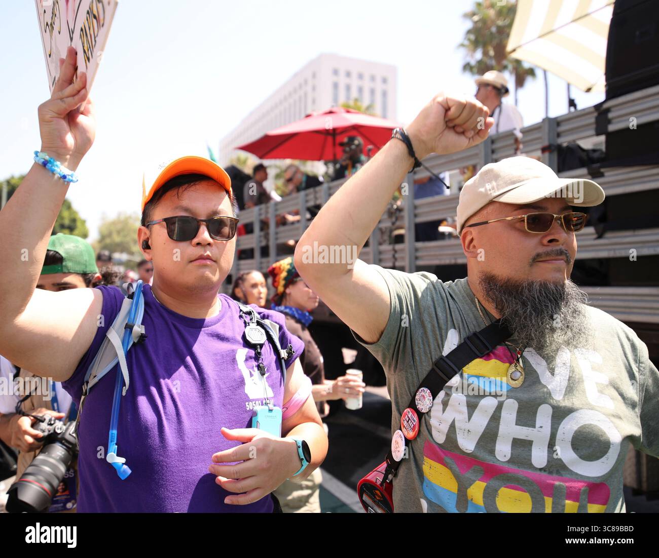Une manifestation de « rage contre le régime » dans le centre-ville de Los Angeles, Calif, le 2 août 2025. Photo de Raquel G. Frohlich. Banque D'Images