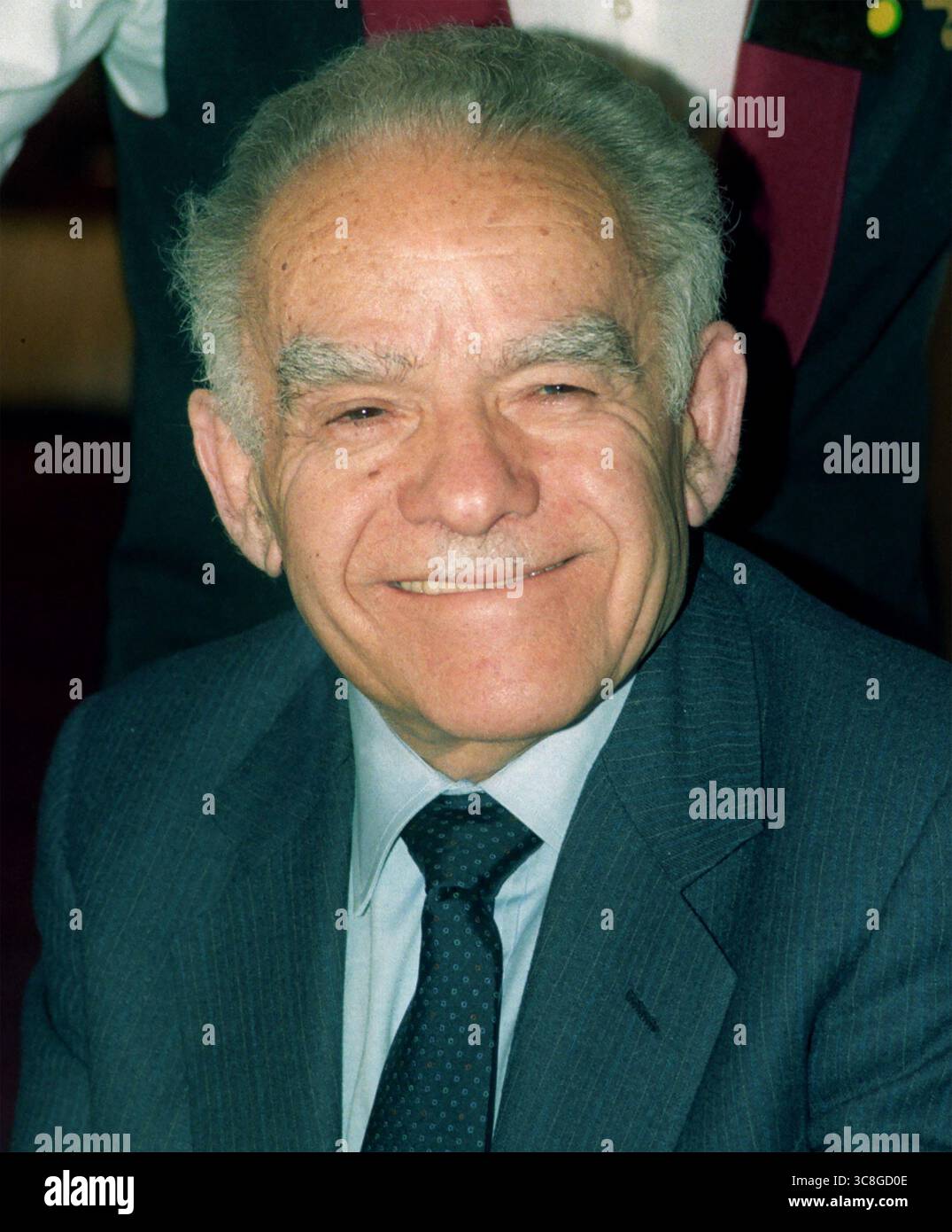 YITZHAK SHAMIR (1915-2012) premier ministre d'Israël en 1992 Banque D'Images