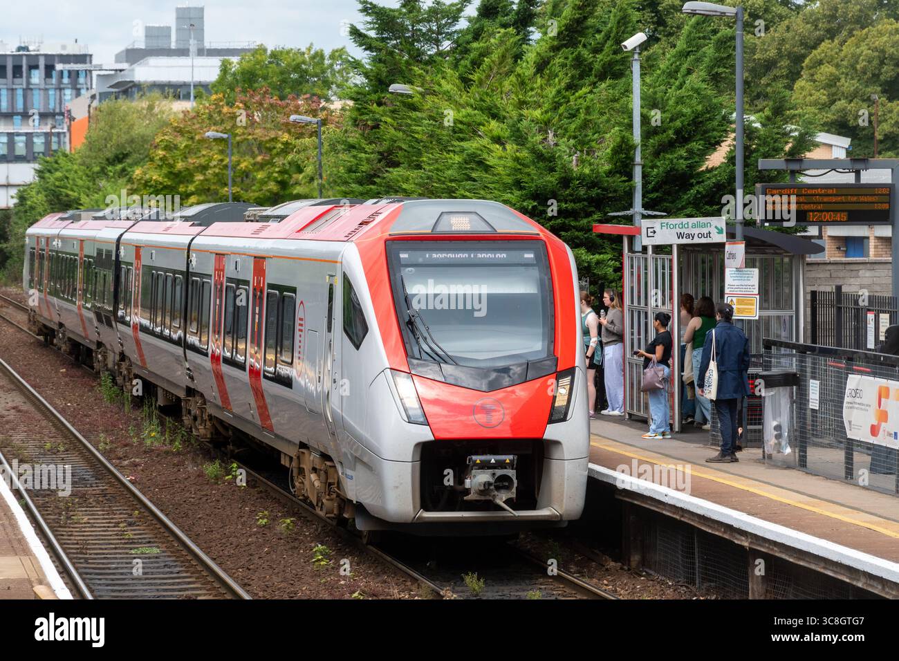 Transport pour le métro du pays de Galles à la gare Cathays à Cardiff, près de Cardiff University Cathays Park Campus, Cardiff, South Wales, UK Banque D'Images