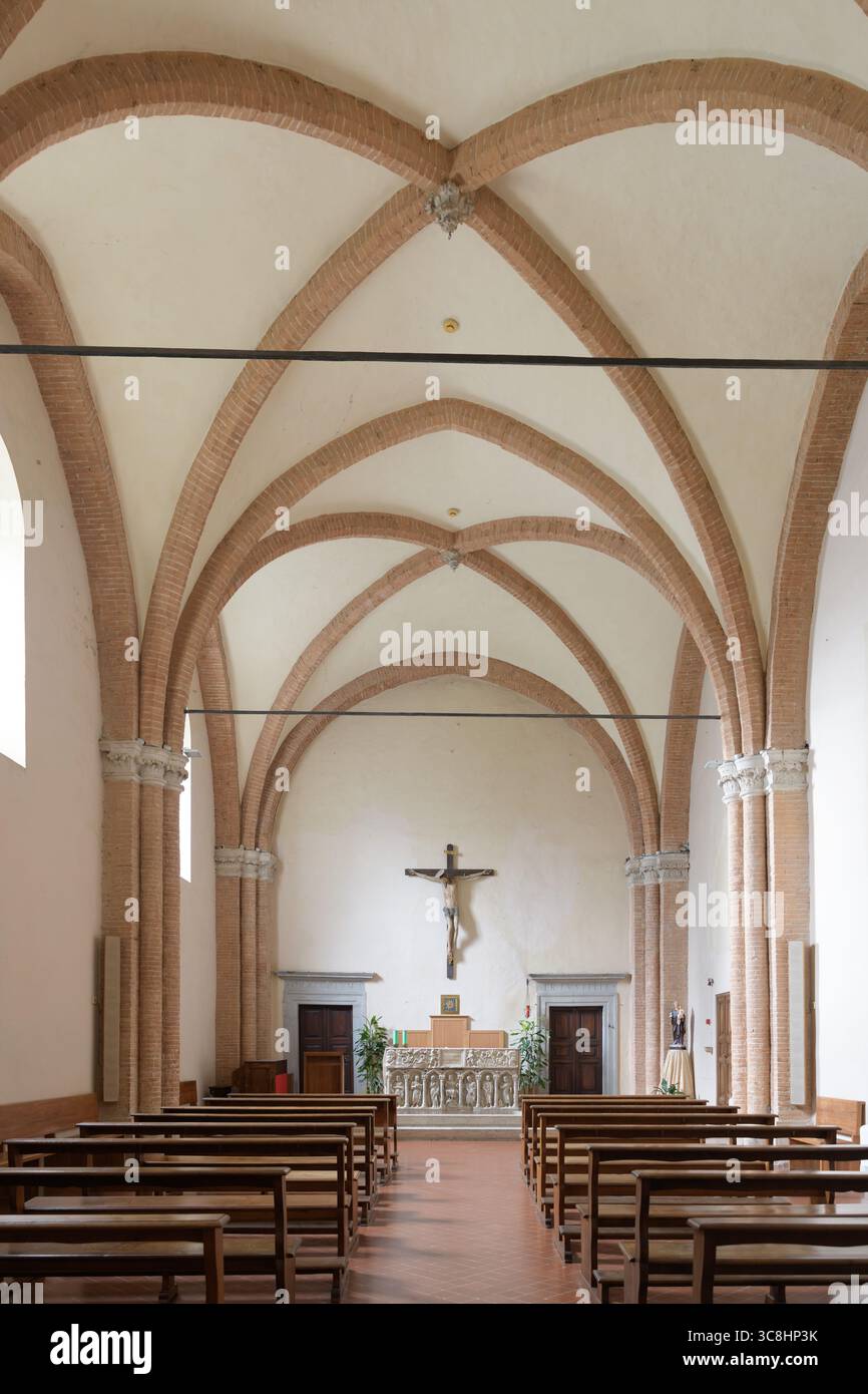 Intérieur de l'Oratoire de San Bernardino à Pérouse, Italie, présentant une architecture de style Renaissance Banque D'Images