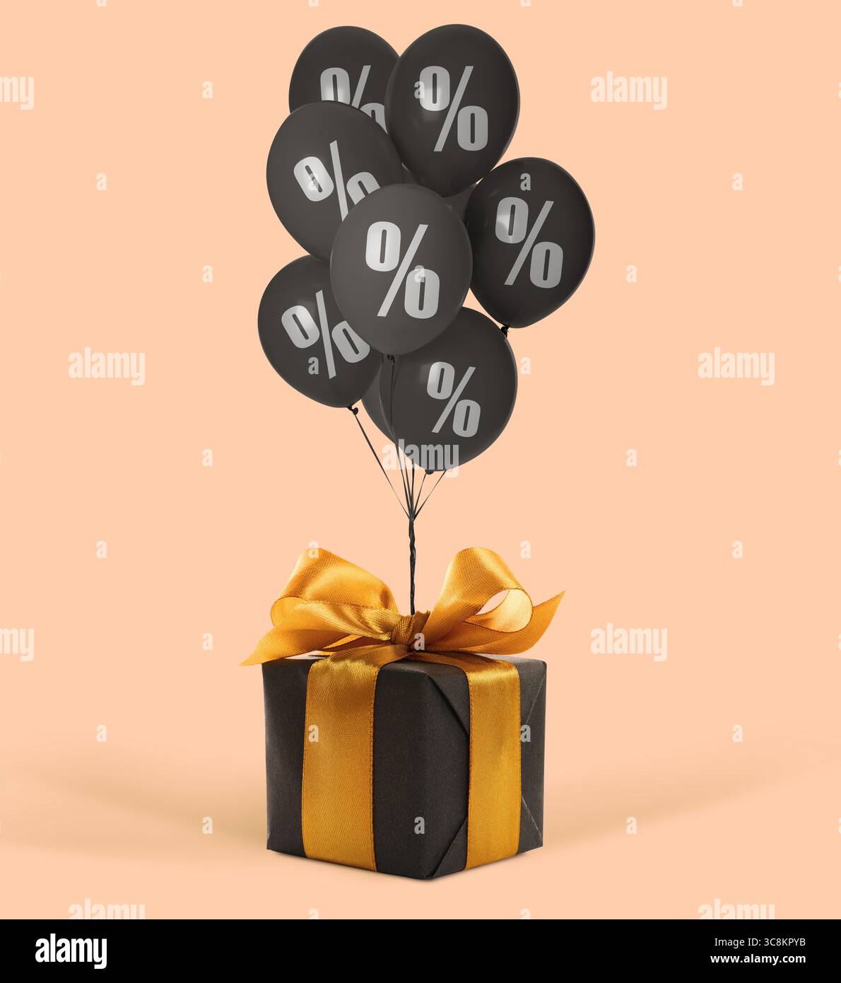 Ballons noirs avec des signes de pourcentage et boîte-cadeau sur fond beige rose. Vente chaude, offre spéciale Banque D'Images