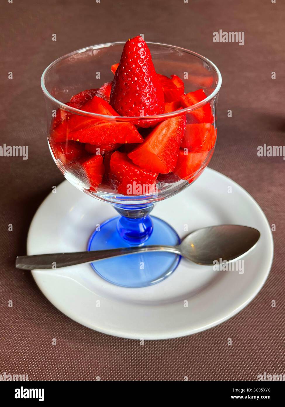 Fraises comme dessert. - Image de stock capturée avec un smartphone