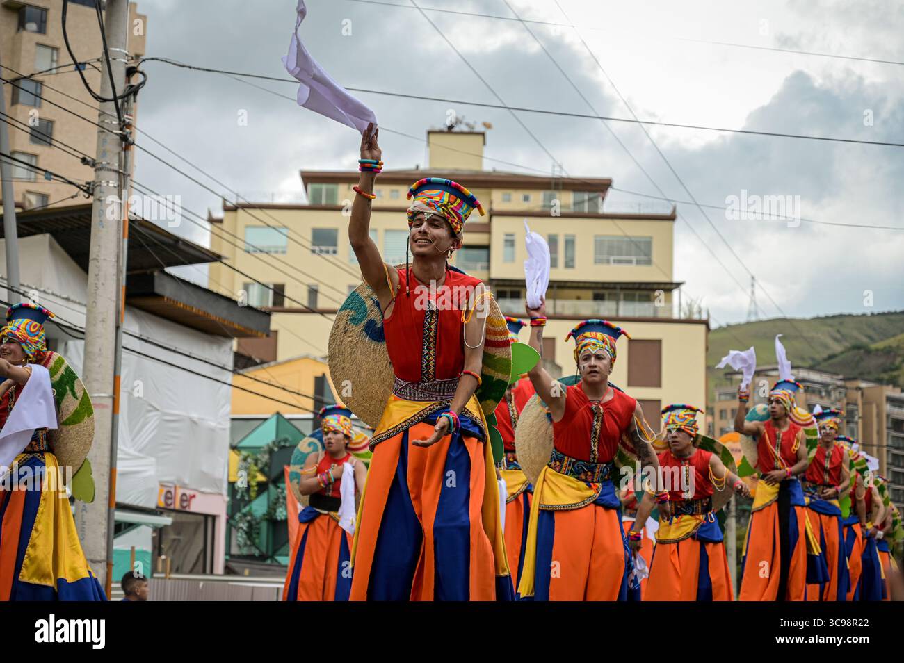 3 janvier 2023, Pasto, Narino, Colombie : divers artistes se réunissent en ce deuxième jour de carnaval pour interpréter le ''Song to the Earth'' dans le Carnaval des Noirs et des blancs. Pasto, NariÃ±o, 3 janvier 2023. (Crédit image : © Elizabeth Palchucan / Vwpics/VW pics via ZUMA Press Wire) Banque D'Images