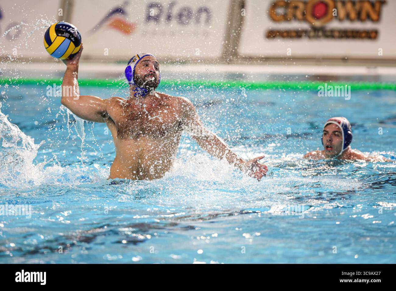 3 février 2023, Sabadell, Espagne : Felipe Perrone de Zodiac CN Atletic Barceloneta en action lors du match Waterpolo Copa del Rey entre Zodiac CN Atletic Barceloneta et CN Terrassa le 03 février 2023 à Finetwork Aquatics à Sabadell, Espagne. (Crédit image : © David Ramirez/DAX via ZUMA Press Wire) Banque D'Images