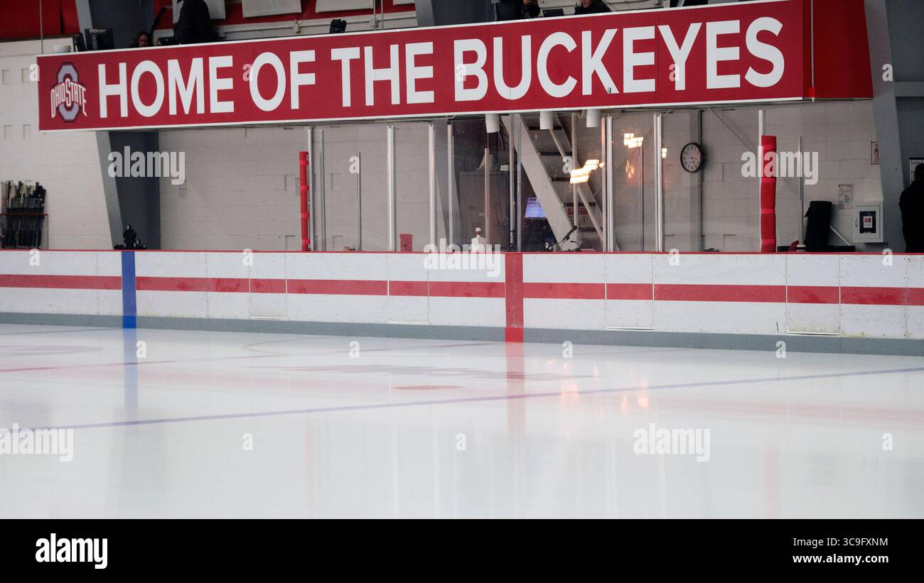 21 octobre 2022 : à l'intérieur de la patinoire de l'État de l'Ohio avant que l'État de l'Ohio affronte Minnesota Duluth dans leur match à Columbus, Ohio. Brent Clark/CSM (crédit image : © Brent Clark/CSM via ZUMA Press Wire) Banque D'Images