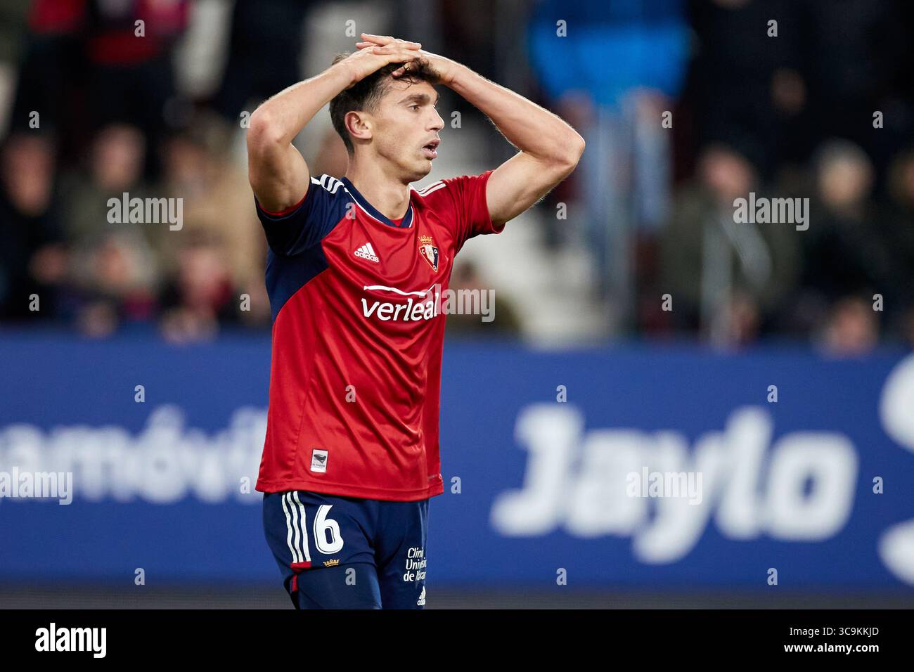 6 mars 2023, PAMPELUNE, NAVARRE, ESPAGNE : Lucas Torro de CA Osasuna réagit lors du match LaLiga Santander entre CA Osasuna et RC Celta de Vigo à El Sadar le 6 mars 2023, à Pampelune, Espagne. (Crédit image : © Ricardo Larreina/AFP7 via ZUMA Press Wire) Banque D'Images