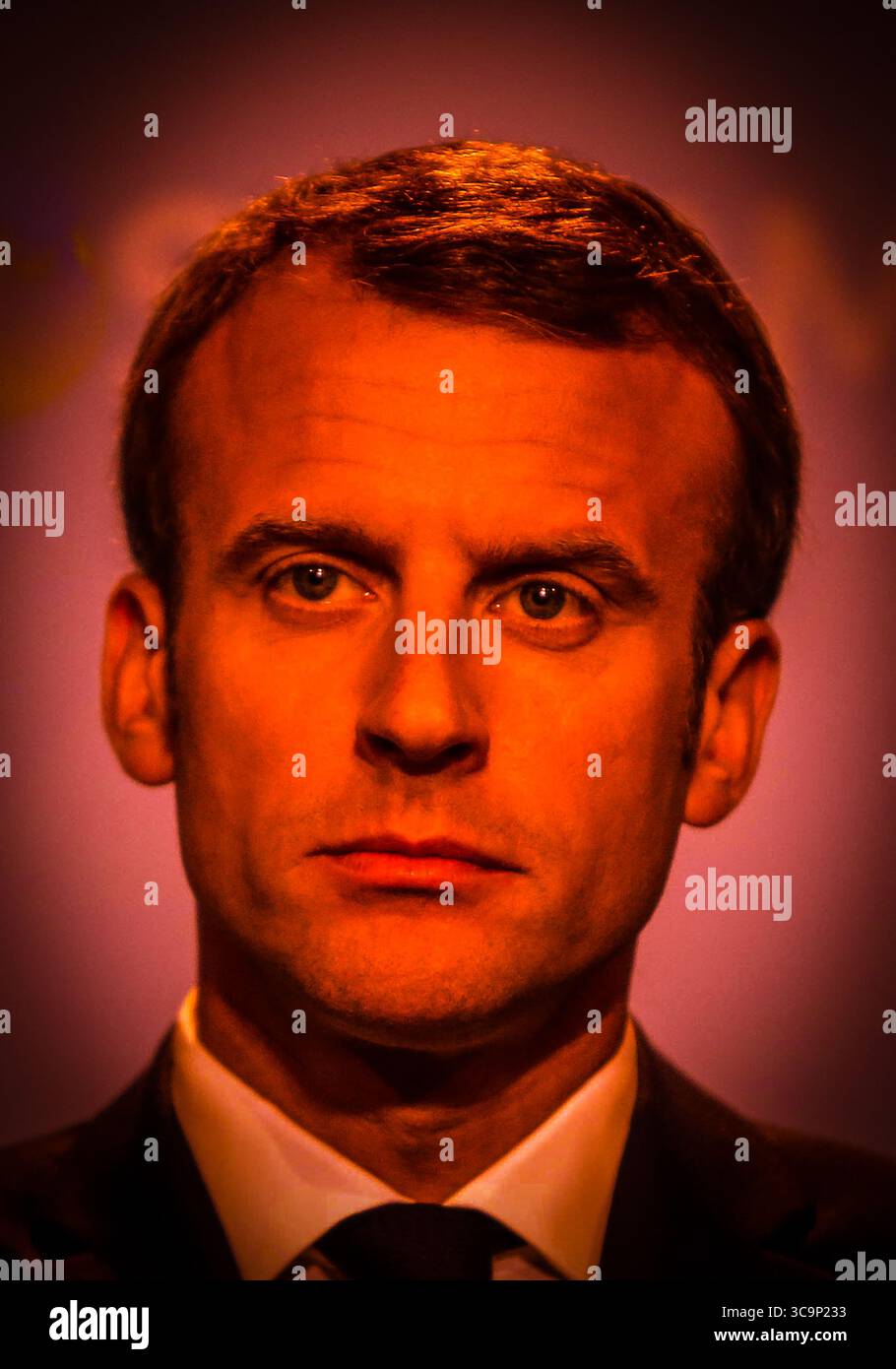17 décembre 2020, Paris, France : Portrait ART :Emmanuel Macron testé positif au COVID-19. (Crédit image : © Sadak Souici/ZUMA Press Wire) Banque D'Images