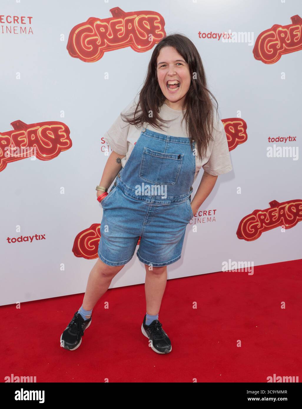 Londres, Royaume-Uni. 05 août 2025. Rosie Jones assiste à la soirée d'ouverture de « Grease : The immersive Movie musical » de secret Cinema au Battersea Evolution. (Photo de Brett Cove/SOPA images/SIPA USA) crédit : SIPA USA/Alamy Live News Banque D'Images