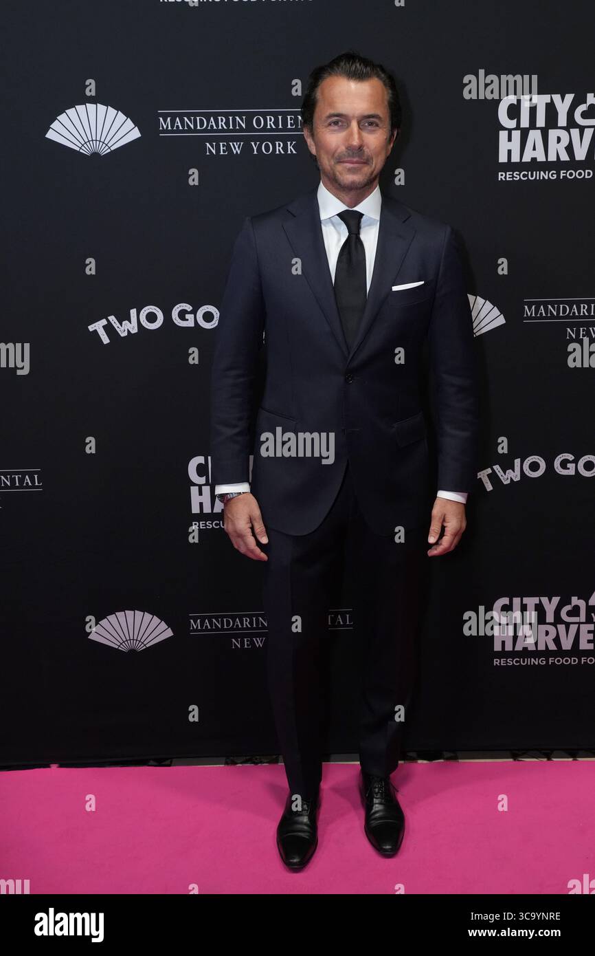 25 avril 2023, New York, NY, États-Unis : WILLIAM ABADIE assiste au gala du 40e anniversaire de la récolte de la ville : House of Harvest, .Cipriani 42nd Street.New York City..25 avril 2023.photo par (crédit image : © Sonia Moskowitz Gordon/ZUMA Press Wire) Banque D'Images