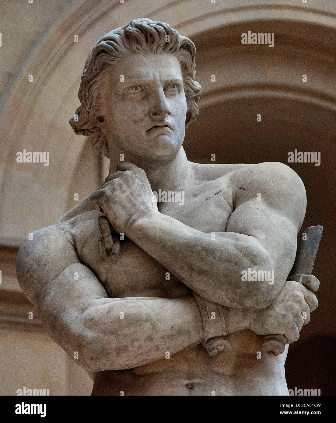 Le gladiateur rebelle de Spartacus leva une armée d'esclaves contre Rome 1830 par Denis Foyatier. 1793 – 1863. France Musée français Louvre Paris. ( Spartacus était un gladiateur Thrace (Thraex) qui était l'un des chefs esclaves évadés dans la troisième guerre servile, un soulèvement d'esclaves majeur contre la République romaine.) Denis Foyatier était un sculpteur français de style néoclassique. Banque D'Images