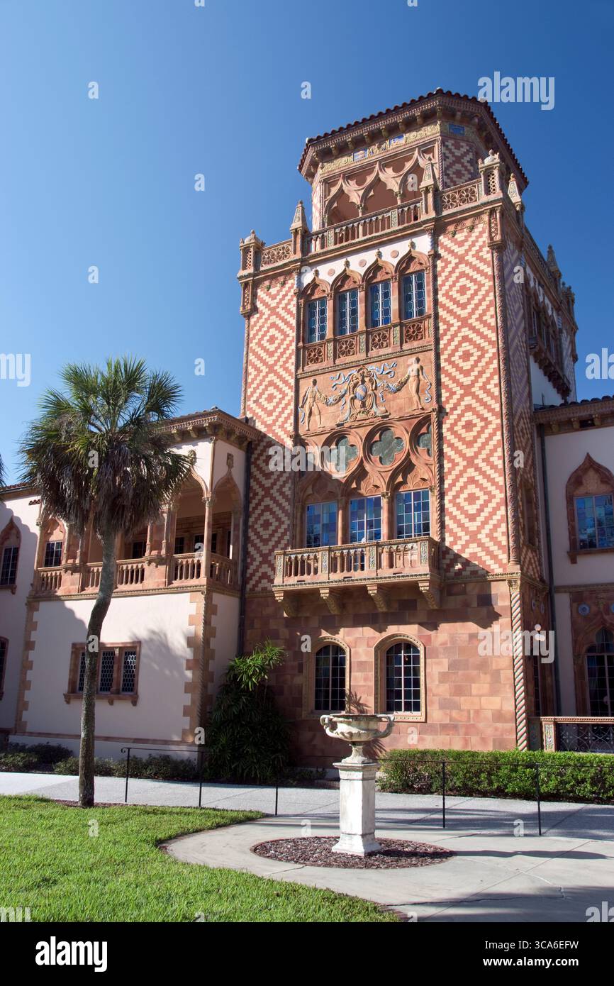 Ca d'Zan, l'hôtel particulier de la Renaissance méditerranéenne, propriétaire du cirque et d'art John Ringling et sa femme Mable, Sarasota, Floride. Banque D'Images