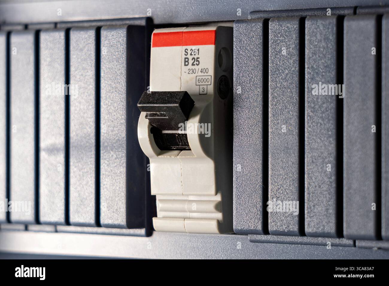 disjoncteur dans la boîte à fusibles Banque D'Images