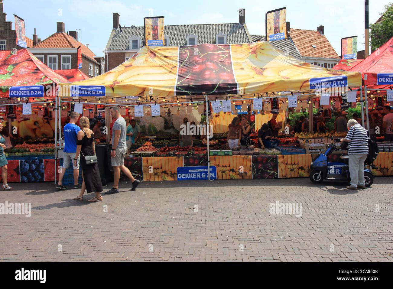 Goes, pays-Bas 7 juillet 2018 : jour de marché à Goes, une ville néerlandaise de la province de Zélande, avec environ 37,619 habitants Banque D'Images