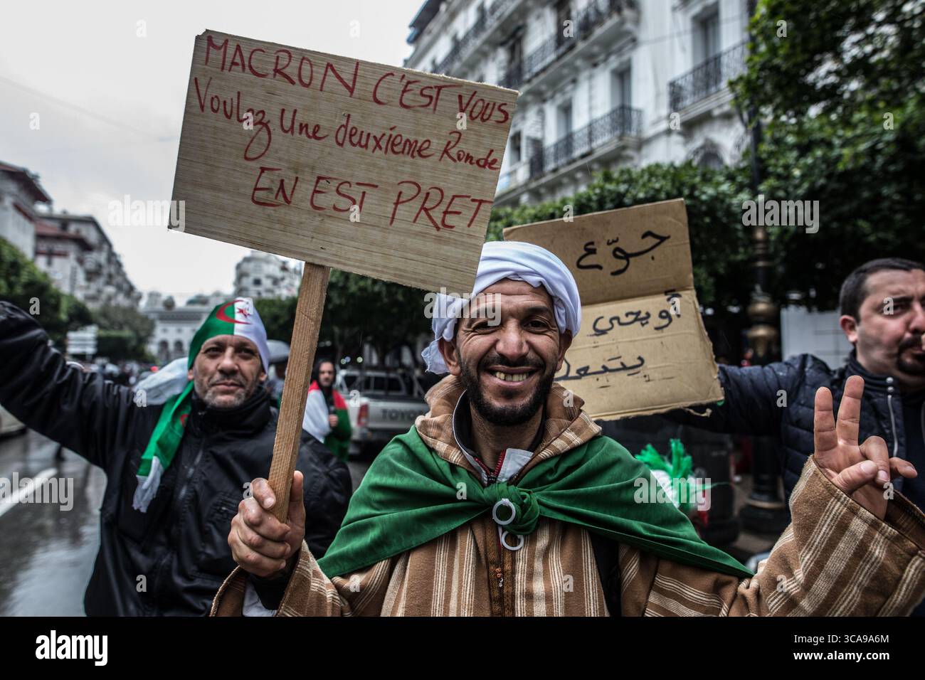 22 mars 2019, Alger, Alger, Algérie : le mouvement Hirak célèbre son 2ème anniversaire. Ce soulèvement populaire a certes conduit au départ d’Abdelaziz Bouteflika mais sans changer le système politique actuel. Ces photos retracent les manifestations dans la capitale algérienne à Alger. (Crédit image : © Sadak Souici/ZUMA Press Wire) Banque D'Images