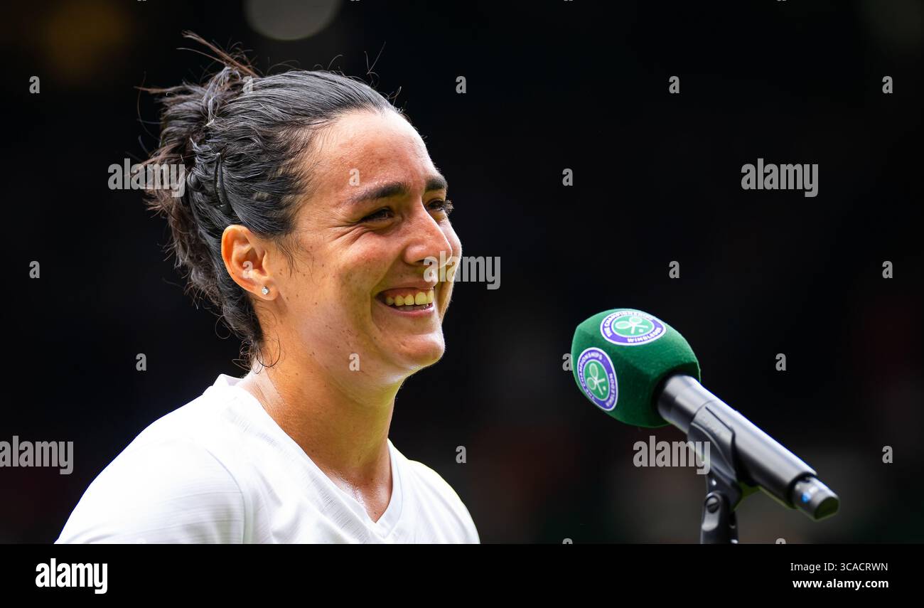10 juillet 2023, LONDRES, ROYAUME-UNI : on Jabeur de Tunisie après avoir remporté le quatrième tour du tournoi de tennis du Grand Chelem des Championnats de Wimbledon 2023 (crédit image : © Rob Prange/AFP7 via ZUMA Press Wire) Banque D'Images