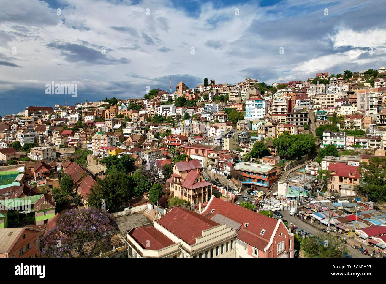 Réseau urbain élevé et vie de marché | Ambohijatovo Ridge | TNR ault Banque D'Images