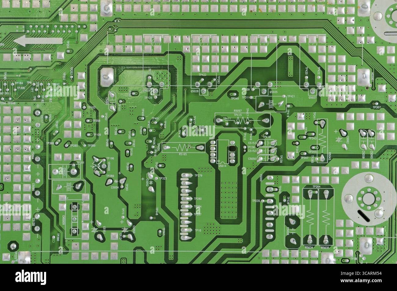 Fond de carte électronique vert de circuit imprimé. Production de masse. Position standard des composants uniquement Banque D'Images