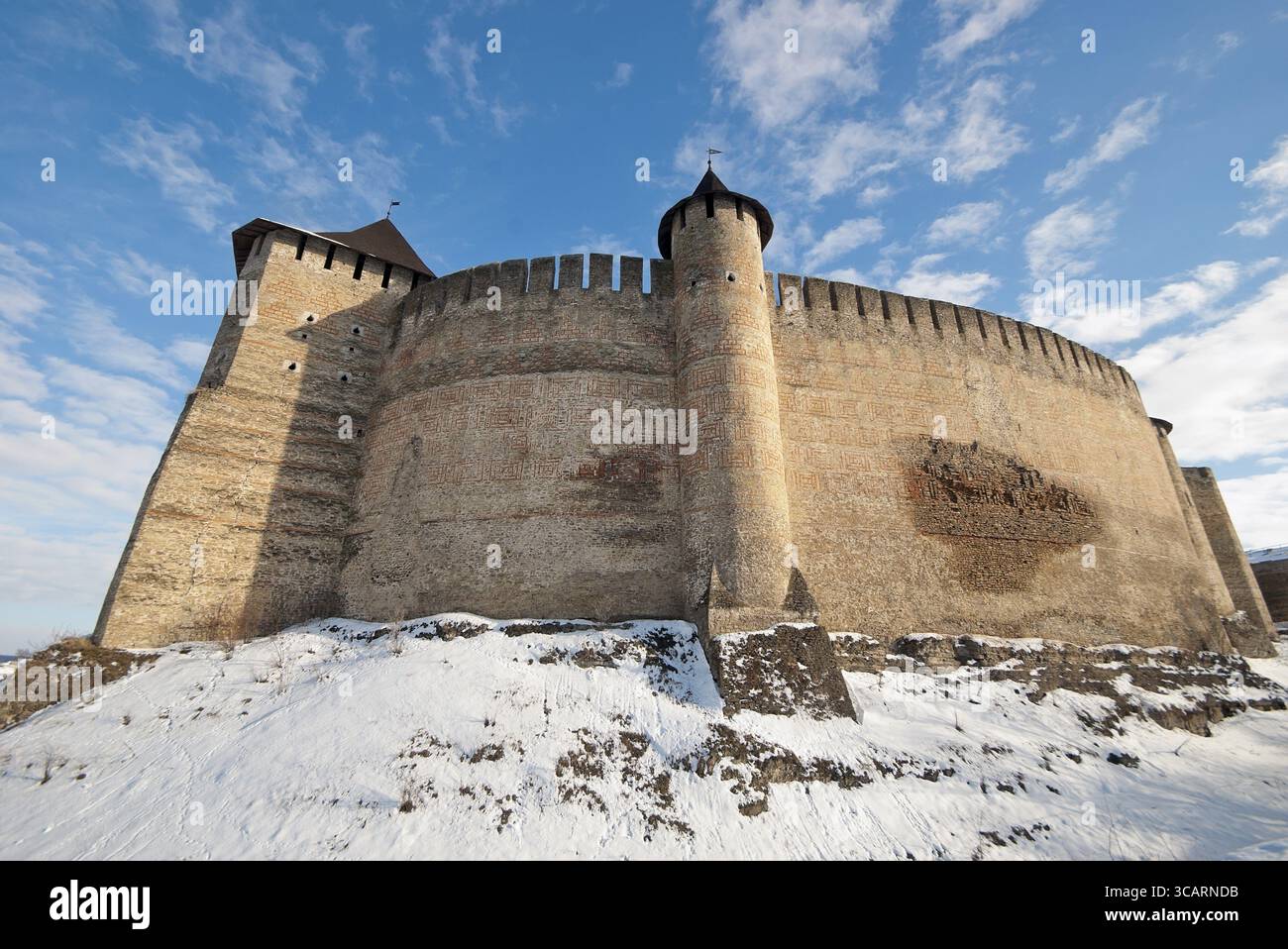 Bastion, l'ancien domaine public détruit forteresse sur la colline de neige paysage. Soft Art Focus sélectif Banque D'Images