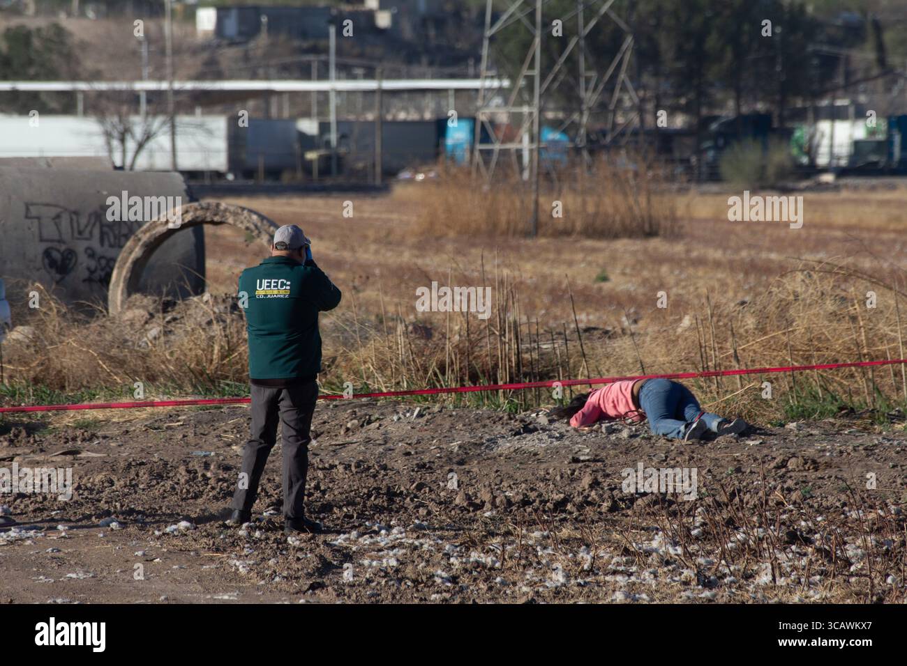 Enquêteur sur les lieux d'un meurtre à Ciudad Juarez. Banque D'Images