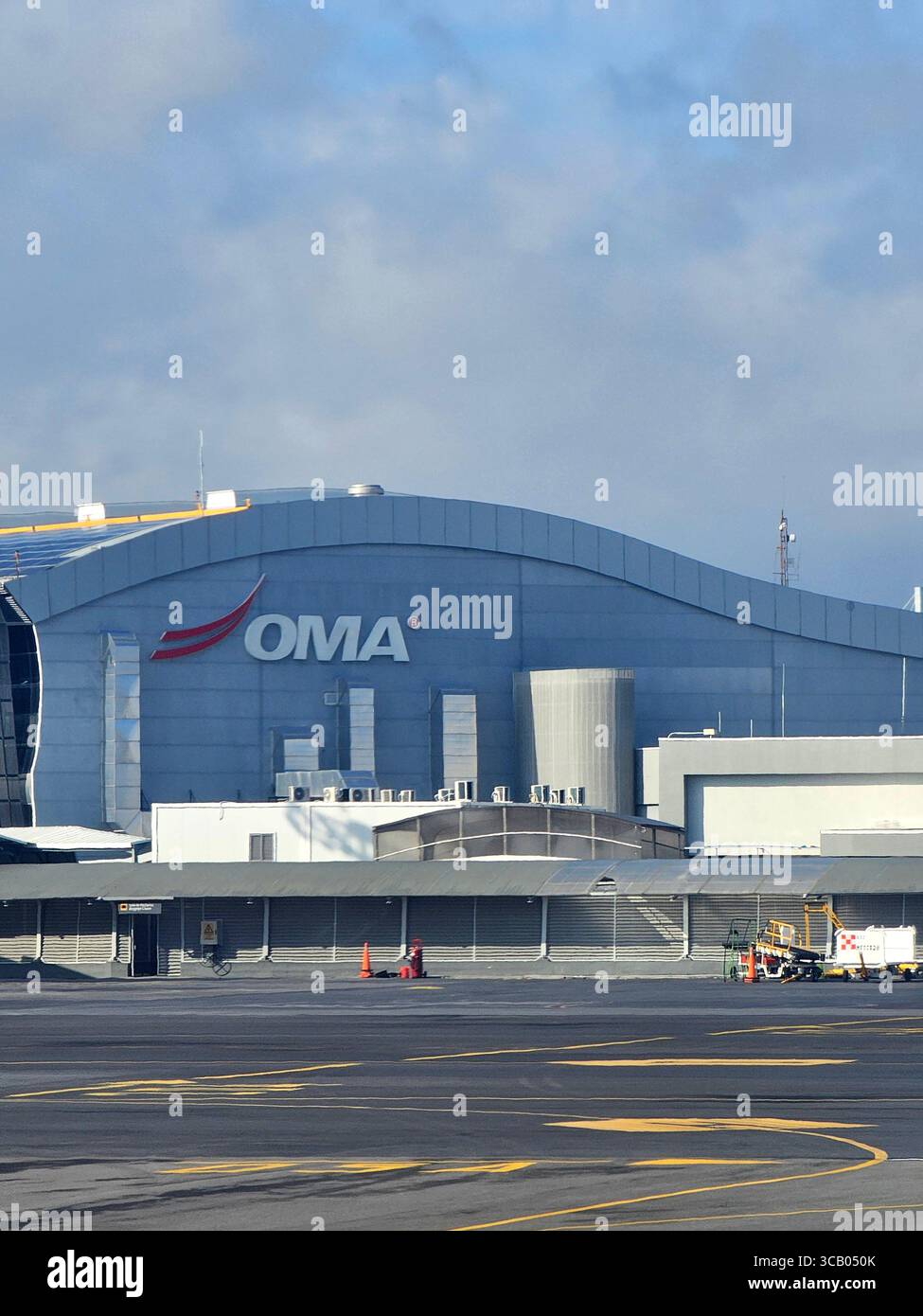 Monterrey, Nuevo Leon, Mexique - 27 juillet 2025 : Monterrey General Mariano Escobedo International Airport MTY, le principal aéroport de Nuevo Leon Banque D'Images