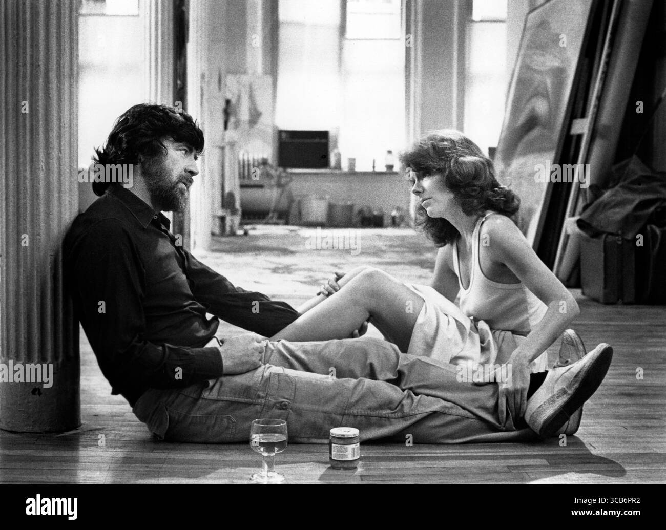 2 janvier 2023, États-Unis : Alan Bates, Jill Clayburgh, sur le plateau du film, ''une femme célibataire'', 20th Century-Fox, 1978 (image crédit : © JT Vintage via ZUMA Press Wire) Banque D'Images