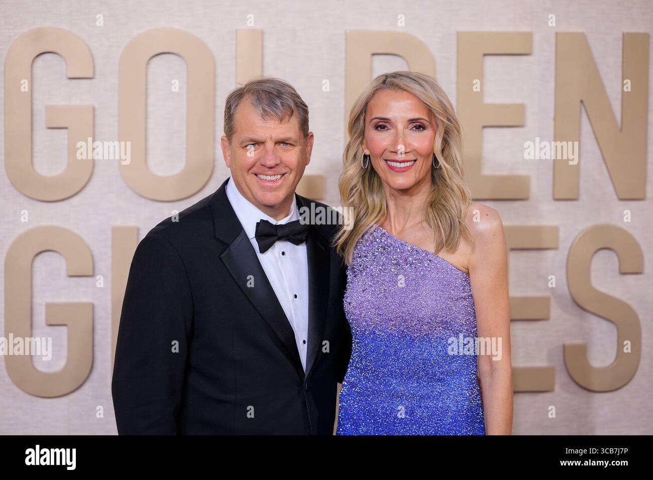 7 janvier 2024, Beverly Hills, Californie, États-Unis : Todd Boehly, PDG par intérim de la Hollywood Foreign Press Association et Helen Hoenhe, présidente de Golden Globes LLC, sur le tapis rouge de la 81e édition annuelle des Golden Globe Awards, le dimanche 7 janvier 2024 au Beverly Hilton Hotel à Beverly Hills, Californie. JAVIER ROJAS/PI (crédit image : © PI via ZUMA Press Wire) Banque D'Images