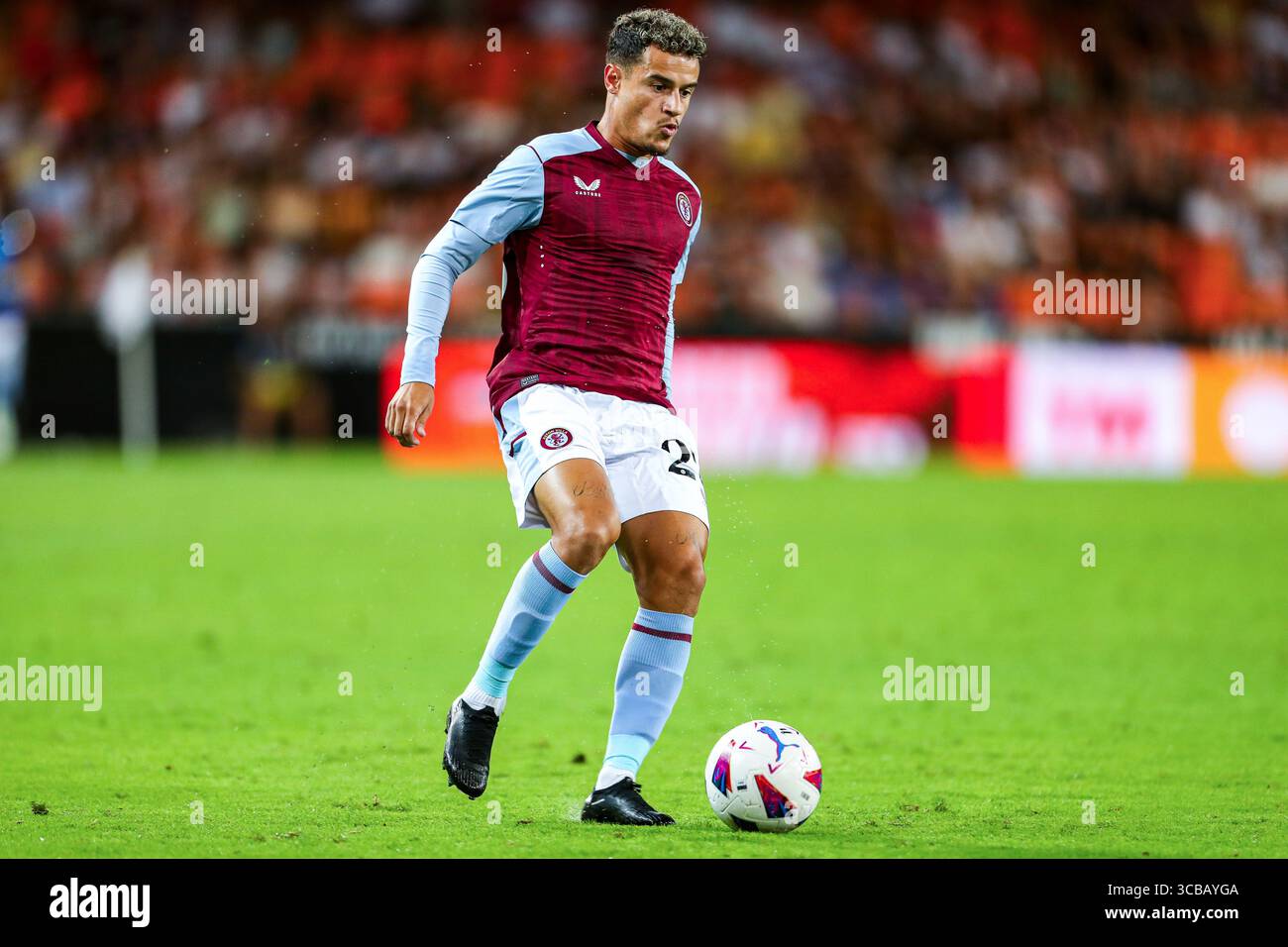 5 août 2023, VALENCE, VALENCE, ESPAGNE : Philippe Coutinho d'Aston Villa en action lors de l'édition Trophy Taronja 51, match de football joué entre Valencia CF et Aston Villa au stade Mestalla le 5 août 2023, à Valence, Espagne. (Crédit image : © Ivan Terron/AFP7 via ZUMA Press Wire) Banque D'Images 5 août 2023, VALENCE, VALENCE, ESPAGNE : Philippe Coutinho d'Aston Villa en action lors de l'édition Trophy Taronja 51, match de football joué entre Valencia CF et Aston Villa au stade Mestalla le 5 août 2023, à Valence, Espagne. (Crédit image : © Ivan Terron/AFP7 via ZUMA Press Wire) Banque D'Images