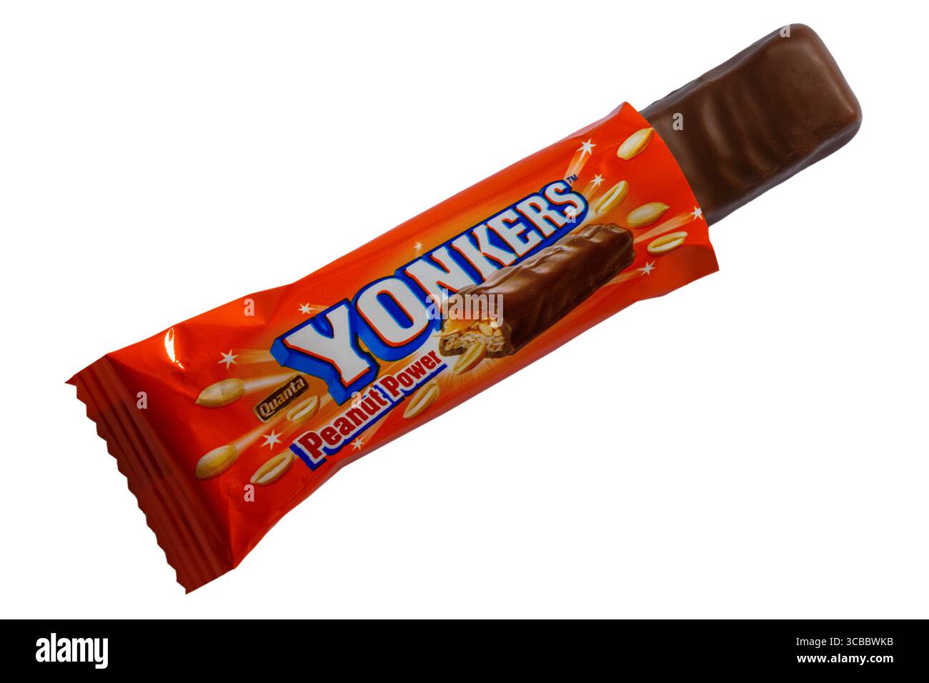 Quanta Yonkers Peanut Power bar ouvert pour montrer le contenu isolé sur fond blanc - Crunchy Peanuts caramel & nougat Banque D'Images