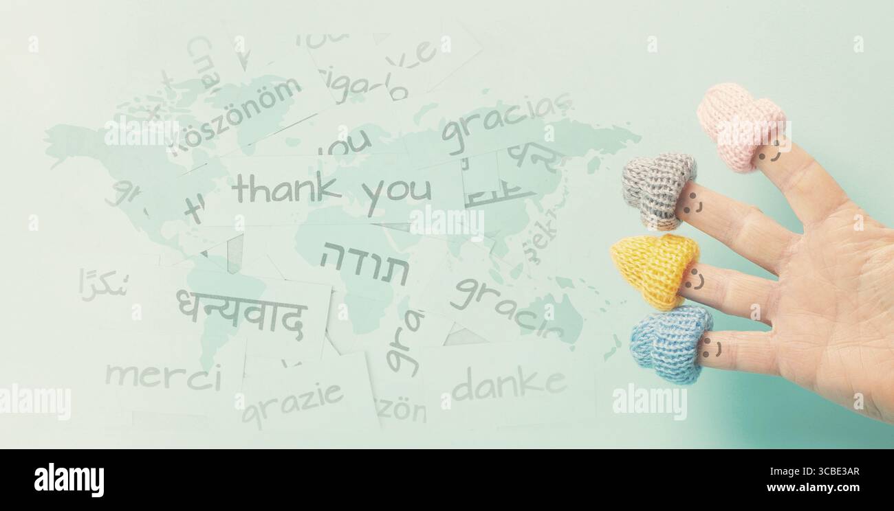 Jour de remerciement, mot de remerciement dans différentes langues, être reconnaissant, soutien, aide et concept de charité Banque D'Images