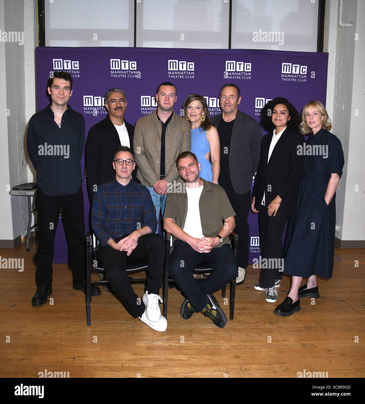 7 août 2025, New York, NY, États-Unis : Cody Kostro, Piter Marek, Will Harrison, Victoria Clark, Sam Robards, Camila Cano-Flavia, Lucy Taylor, James Graham et Adam Penford assistent au Manhattan Theatre ClubÃs "Punch" Press junket. Tenue au Manhattan Theatre Club Studios à New York. Photo image Press/Zuma Press 7 août 2025. (Crédit image : © photo image Press via ZUMA Press Wire) USAGE ÉDITORIAL SEULEMENT ! Non destiné à UN USAGE commercial ! Banque D'Images