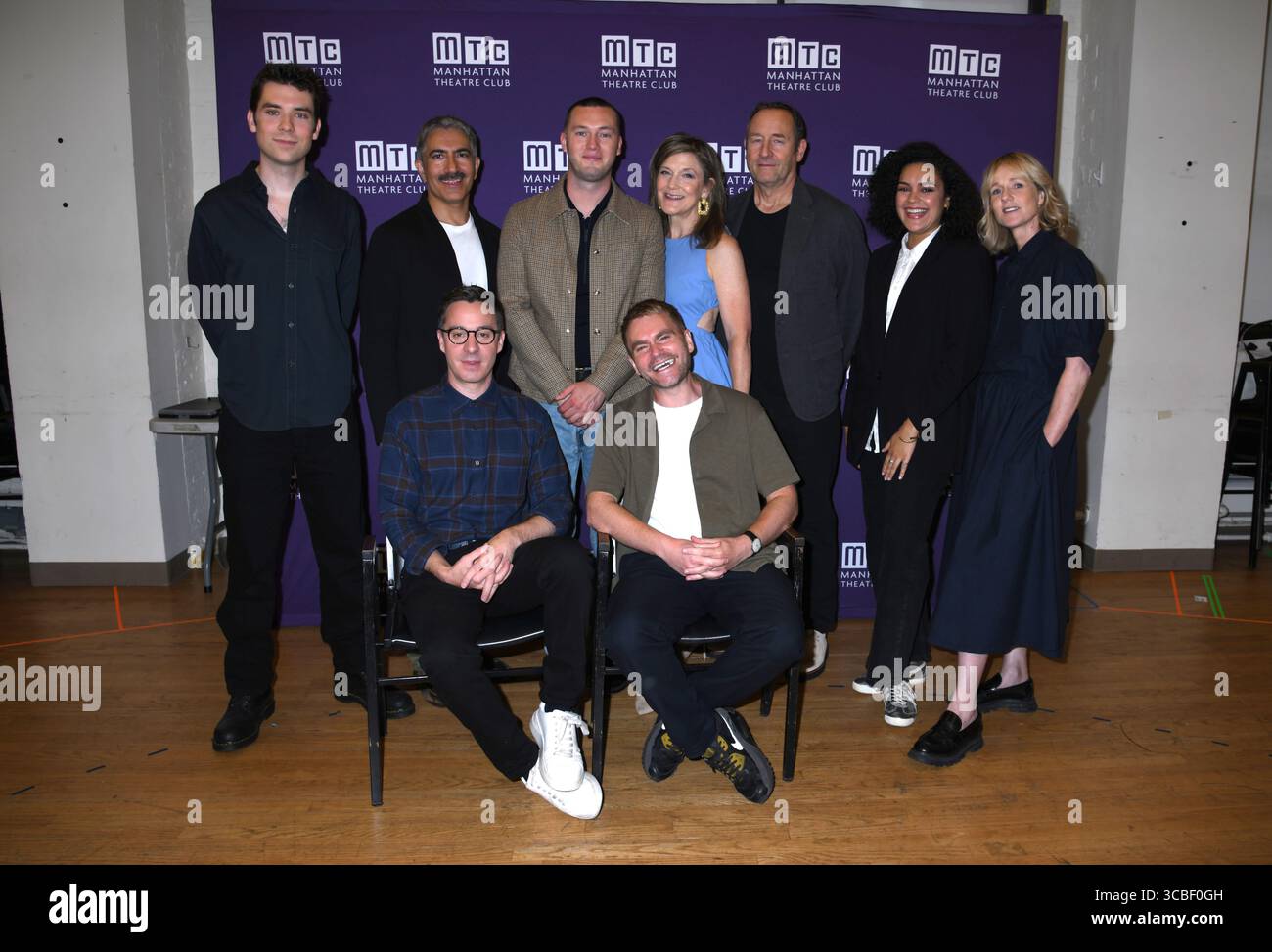 7 août 2025, New York, NY, États-Unis : Cody Kostro, Piter Marek, Will Harrison, Victoria Clark, Sam Robards, Camila Cano-Flavia, Lucy Taylor, James Graham et Adam Penford assistent au Manhattan Theatre ClubÃs "Punch" Press junket. Tenue au Manhattan Theatre Club Studios à New York. Photo image Press/Zuma Press 7 août 2025. (Crédit image : © photo image Press via ZUMA Press Wire) USAGE ÉDITORIAL SEULEMENT ! Non destiné à UN USAGE commercial ! Banque D'Images