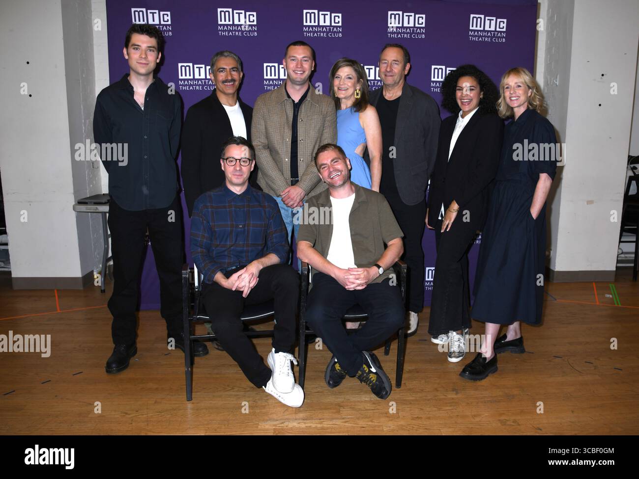 7 août 2025, New York, NY, États-Unis : Cody Kostro, Piter Marek, Will Harrison, Victoria Clark, Sam Robards, Camila Cano-Flavia, Lucy Taylor, James Graham et Adam Penford assistent au Manhattan Theatre ClubÃs "Punch" Press junket. Tenue au Manhattan Theatre Club Studios à New York. Photo image Press/Zuma Press 7 août 2025. (Crédit image : © photo image Press via ZUMA Press Wire) USAGE ÉDITORIAL SEULEMENT ! Non destiné à UN USAGE commercial ! Banque D'Images