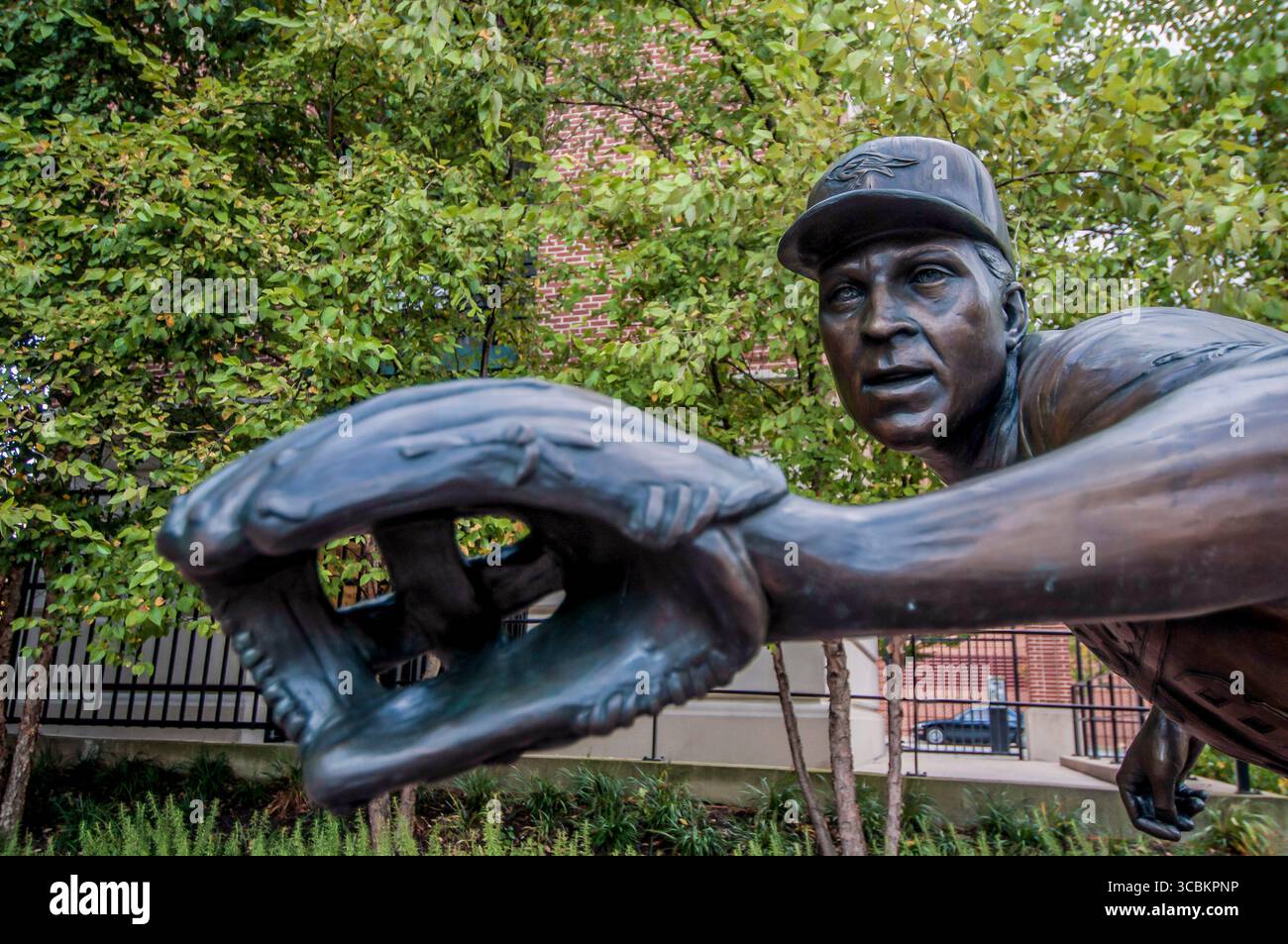 Statue d'Orioles à l'extérieur du parc Orioles à Camden Yards, Baltimore, MD Banque D'Images
