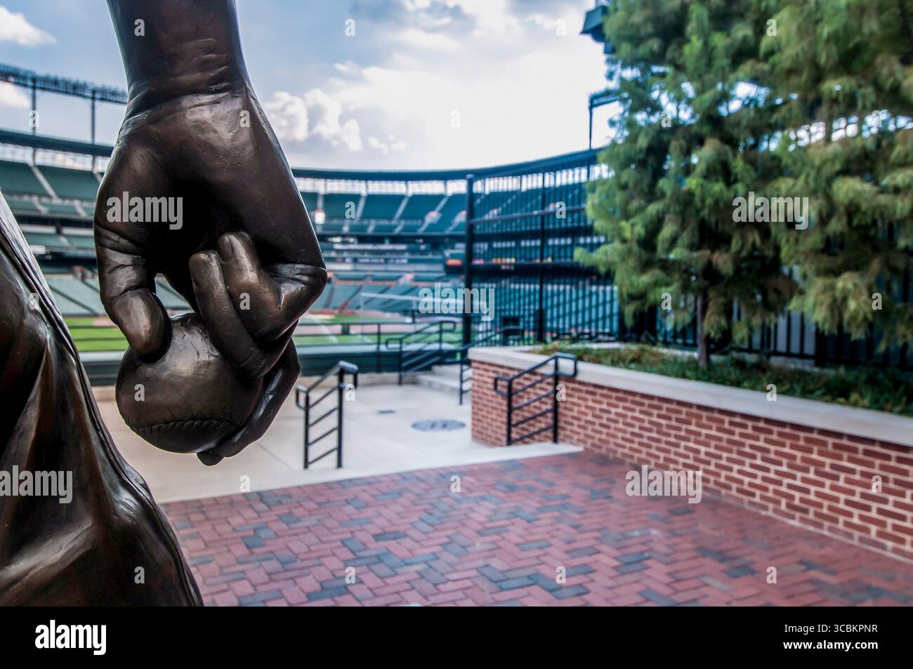 Statue d'Orioles à l'extérieur du parc Orioles à Camden Yards, Baltimore, MD Banque D'Images
