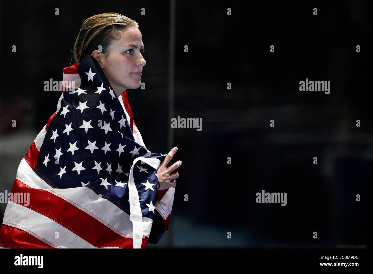 Katharine Berkoff, des États-Unis d’Amérique, réagit après avoir remporté la médaille d’or dans la finale féminine de natation 50 m dos au 22e Championnat du monde de natation aquatique au WAC Arena de Singapour (Singapour), le 31 juillet 2025. Banque D'Images
