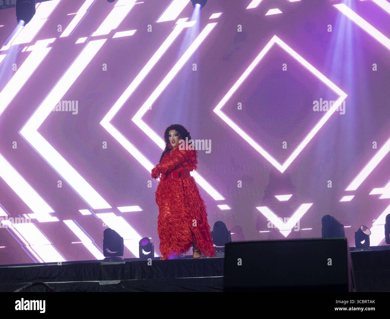 Morphine Love Dion se produit au Drag show du Festival fierté de Montréal, Montréal, Québec, Canada Banque D'Images