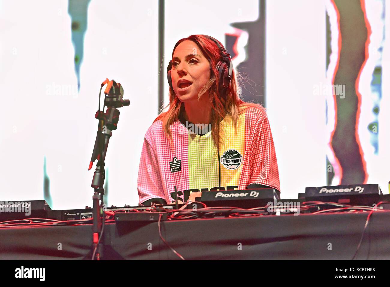 Londres, Royaume-Uni. 8 août 2025. Melanie C a joué au Flackstock - South Facing 2025 jour 2 au Crystal Palace Bowl, Londres, Angleterre. (Photo de 李世惠/Voir Li/Picture Capital) crédit : Voir Li/Picture Capital/Alamy Live News Banque D'Images Londres, Royaume-Uni. 8 août 2025. Melanie C a joué au Flackstock - South Facing 2025 jour 2 au Crystal Palace Bowl, Londres, Angleterre. (Photo de 李世惠/Voir Li/Picture Capital) crédit : Voir Li/Picture Capital/Alamy Live News Banque D'Images