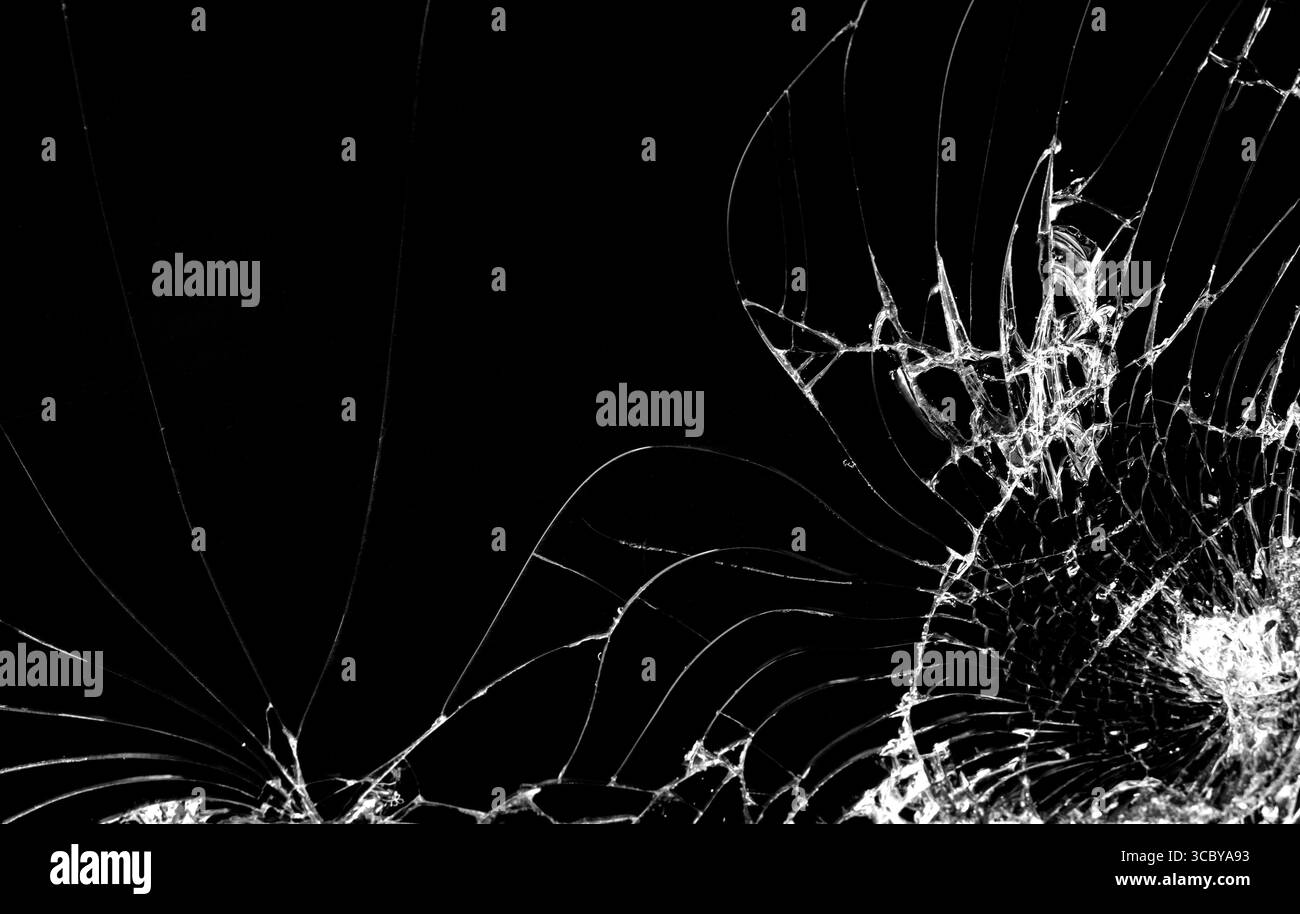 Fond abstrait en verre noir cassé. Fond d'écran noir fissuré du téléphone à écran tactile. Texture pour votre projet Banque D'Images