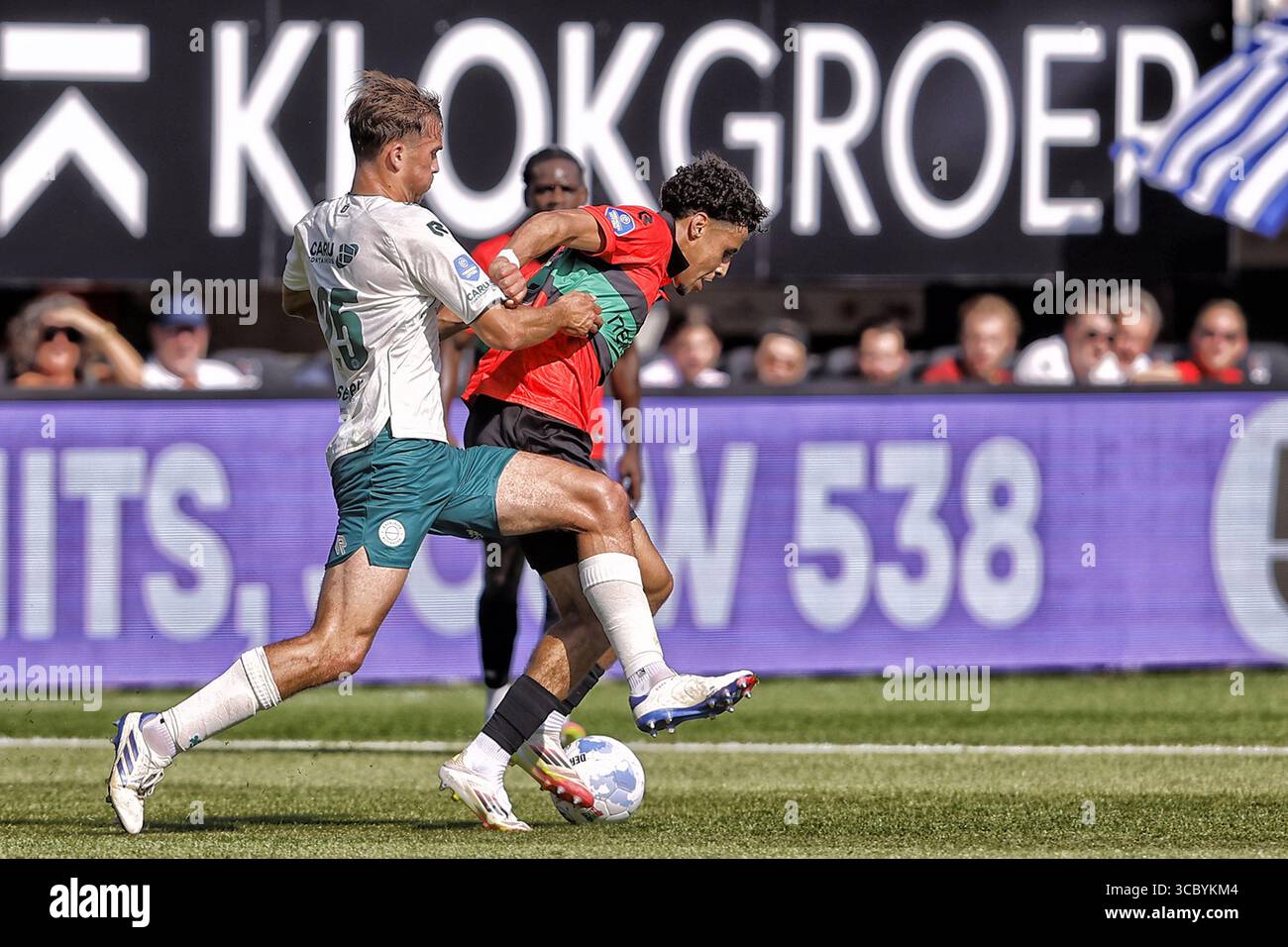 Nimègue, pays-Bas. 09 août 2025. NIJMEGEN, 09-08-2025, Stadium de Goffert, saison 2025/2026, Néerlandais Eredivisie football . Match entre NEC Nijmegen et Excelsior Rotterdam, photo montre Stijn Middendorp, joueur d'Excelsior, crédit : Pro Shots/Alamy Live News Banque D'Images
